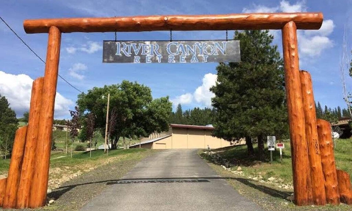 Garden Valley Cabin | From 20 to 80 people, enjoy this private mountain Retreat!
