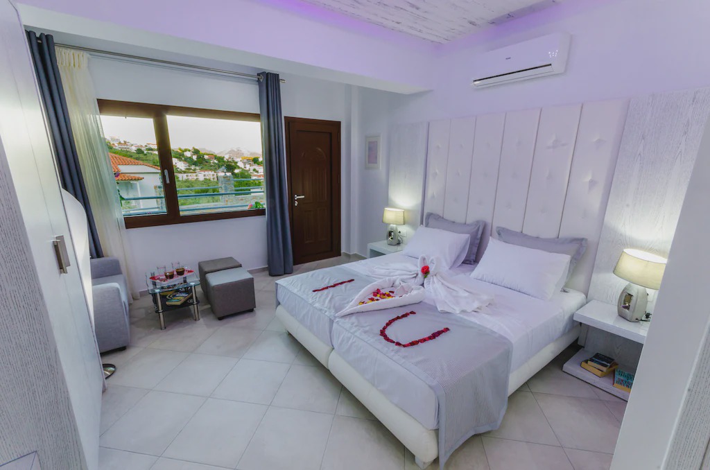 Skiathos Town Villa | Ftelia Luxury Studios - 'Stagioni' (studio 2/2) - built 2017