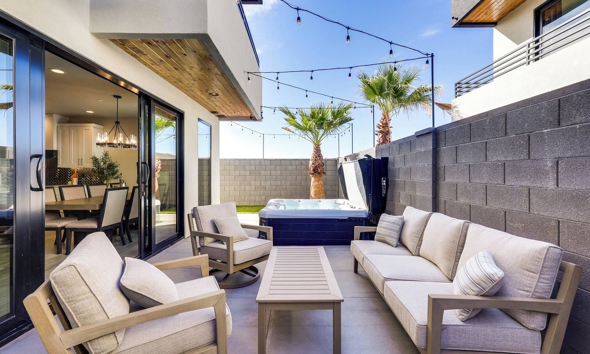 Hurricane Apartment | Furnished Hot Tub Patio: Utah Escape 30 Mi to Zion