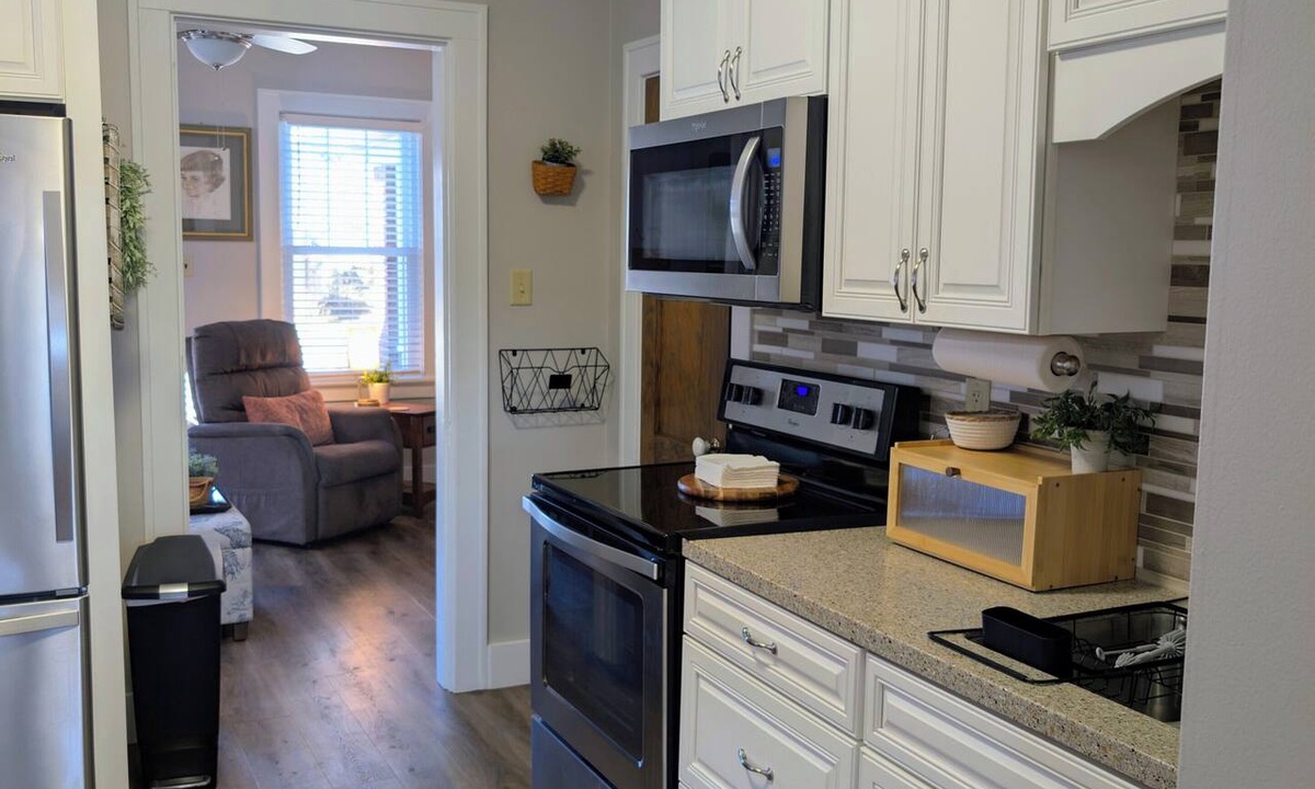 Eaton House | Gigi's Place - Historic Charm. Modern Comfort.