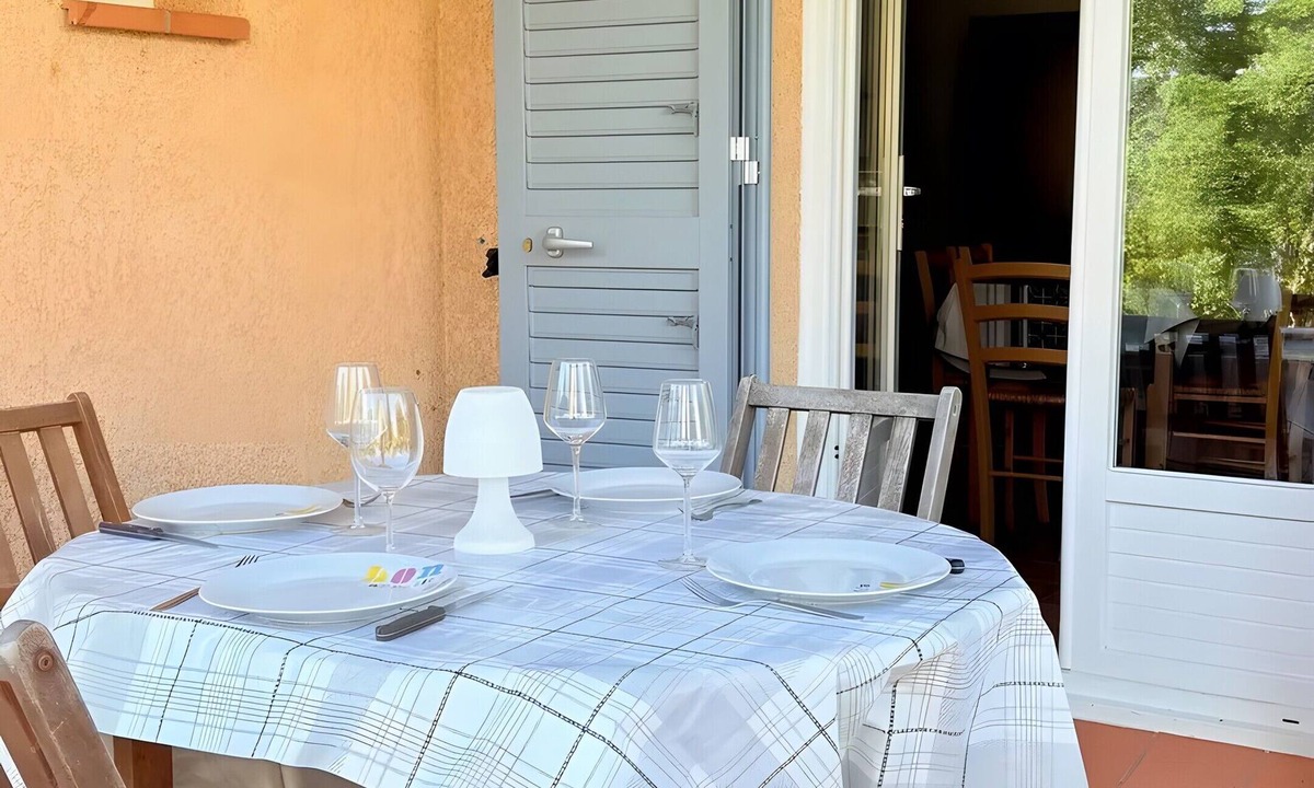 Serra-di-Ferro House | Gîtes Limbarto – Peaceful Retreat Between Sea & Countryside, 10 Minutes from Porto Pollo