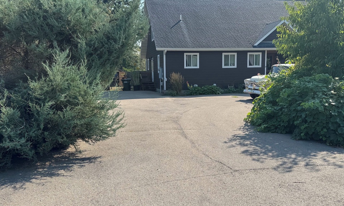 Columbia Falls Apartment | Glacier National Park family-friendly flat