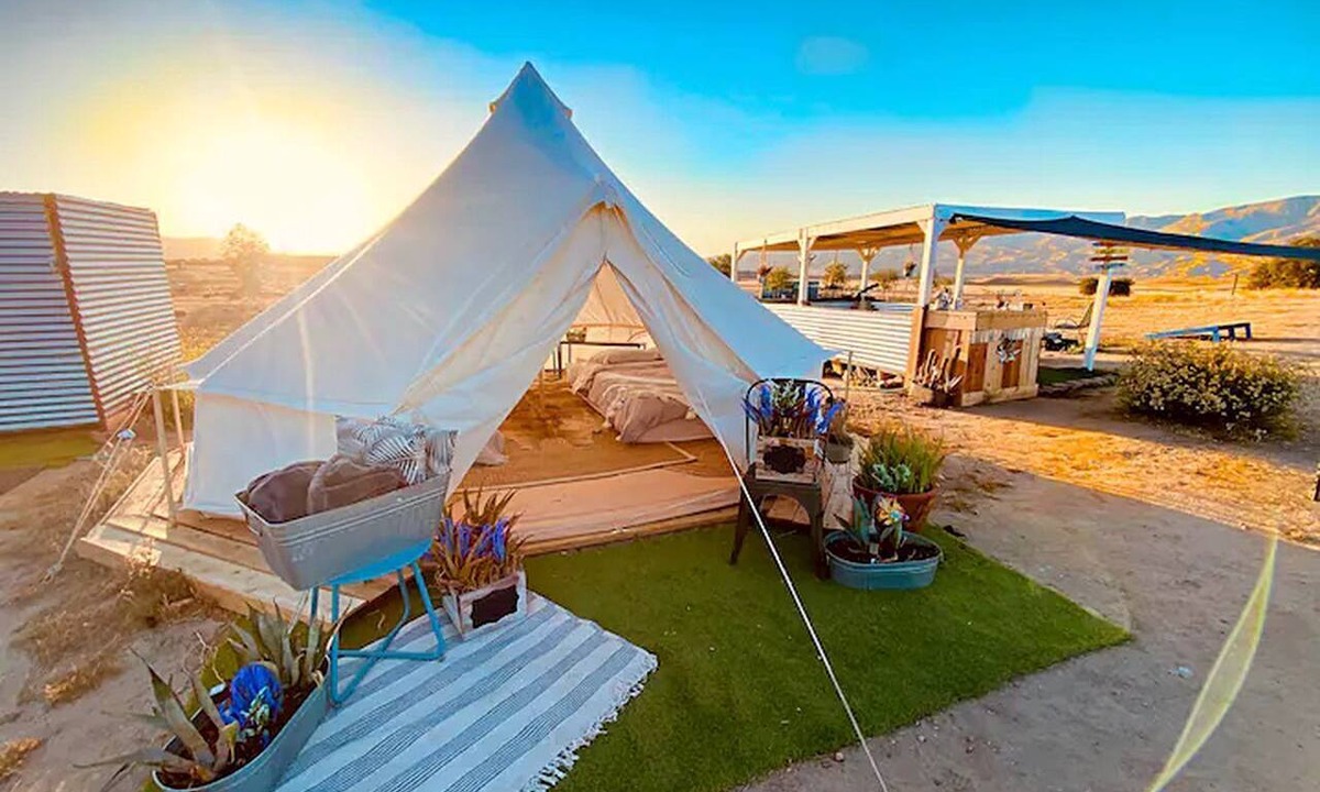New Cuyama RV Rental | Glamorous California Campsite Retreat with Great Views