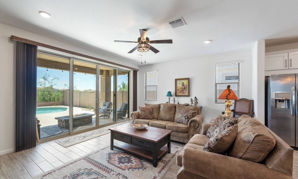 Gold Canyon House | Gold Canyon Hiking Desert Views