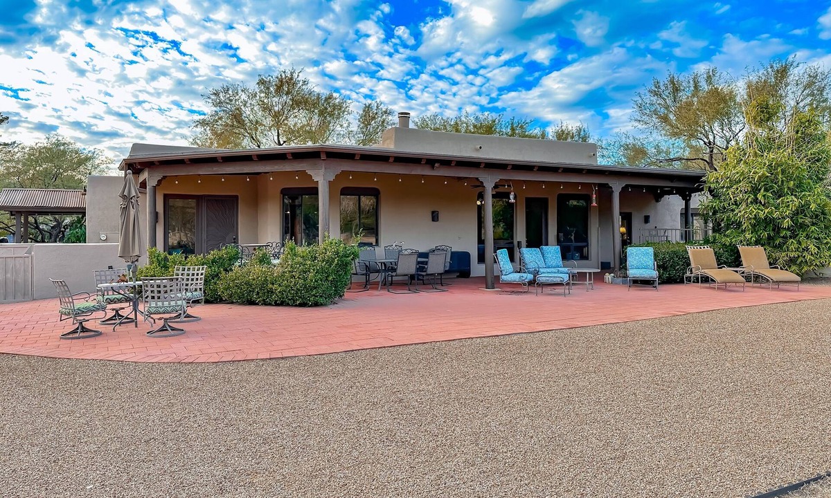 Forty Niners Country Club Estates House | Golf & mountain view desert home with shared pool and gym - dog-friendly