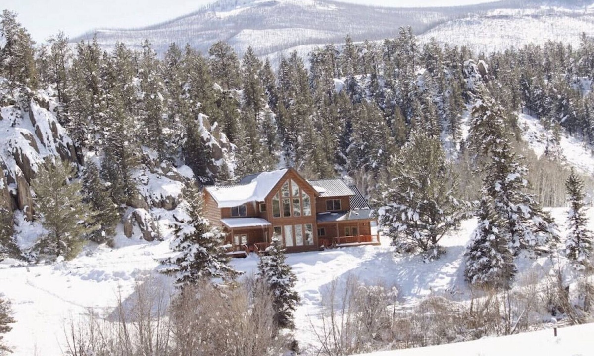 South Fork House | Gorgeous riverfront, 4-BR (2-master suite) home!