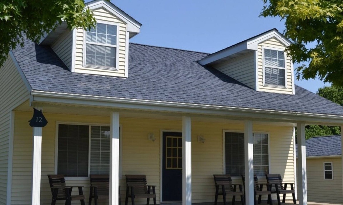 Marblehead Resort | Grand Marina 4BR House #12 at South Beach Resort — Sleeps 14