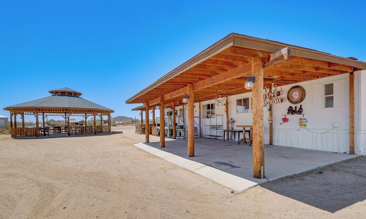 Maricopa House | Great for Families! Mtn-View Getaway in Maricopa