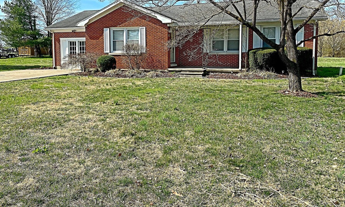 Campbellsville House | Green River Lake & Downtown Campbellsville