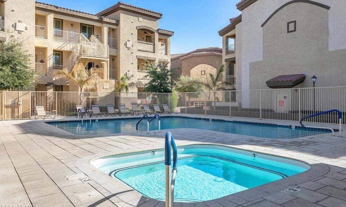Parkwood Ranch Condo | Ground Floor 3 BDR. Heated Community Pool