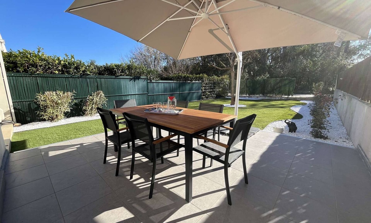 Poggio-Mezzana Apartment | Ground-floor apartment with garden, AC, garage, close to beach, 4 sleeps