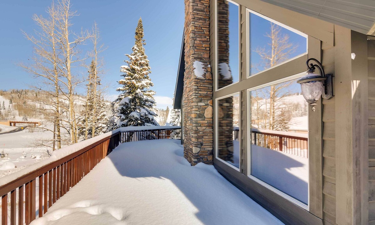 Brian Head Cottage | Group Ski Getaway Near the Base of Chairlift 8!