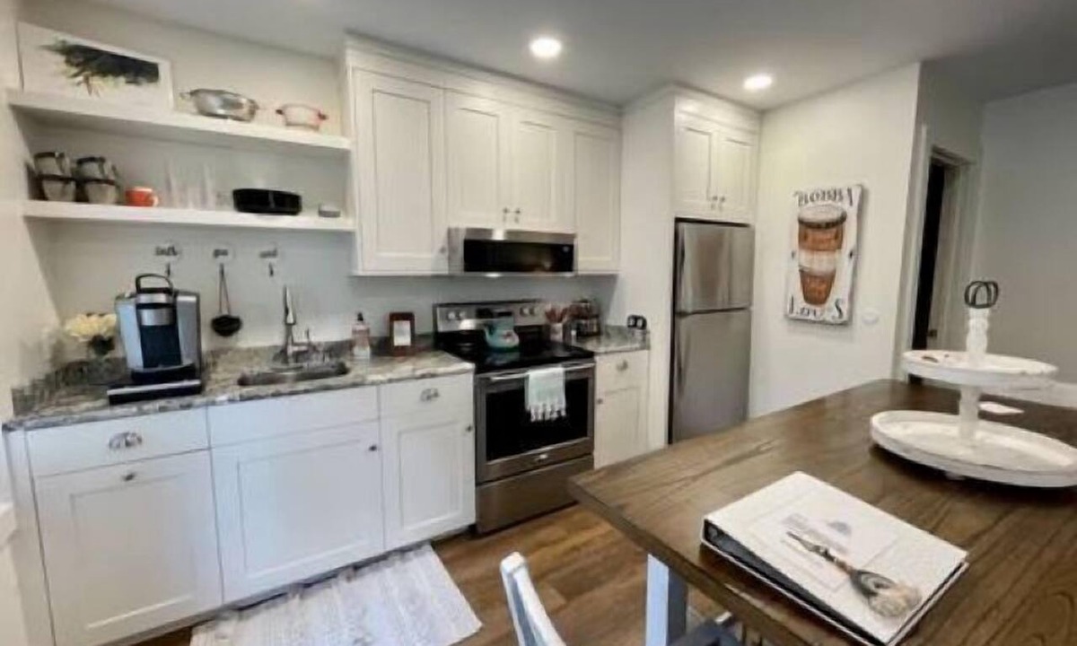 Winona Lake House | Guesthouse on Terrace