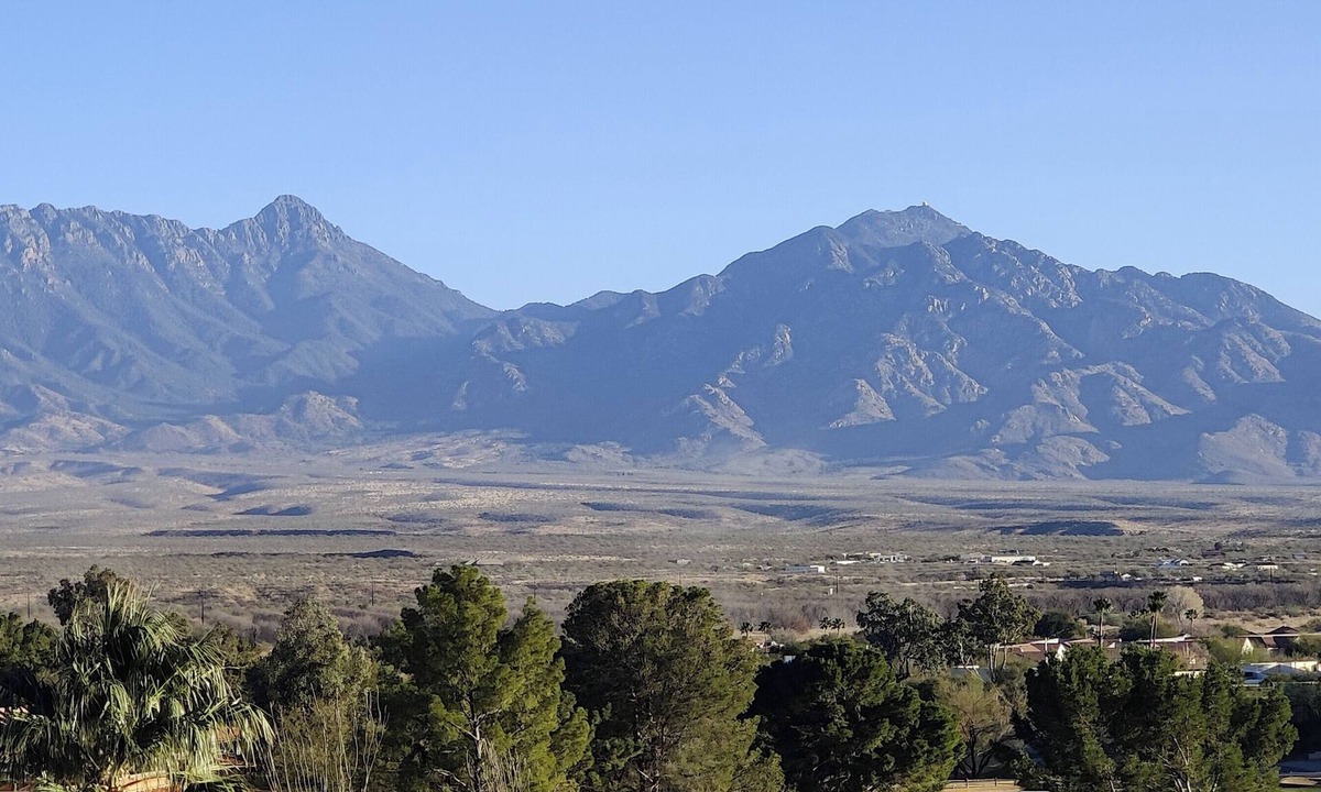 Green Valley South Acres House | GV Paradise: Stunning Panoramic Vista From This Spacious Green Valley Home!