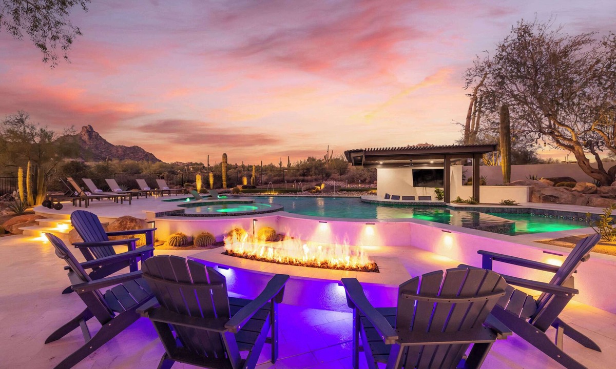 The Peak House | HÓZHÓ Pinnacle Peak | Pool | 80k Golf Sim | Views