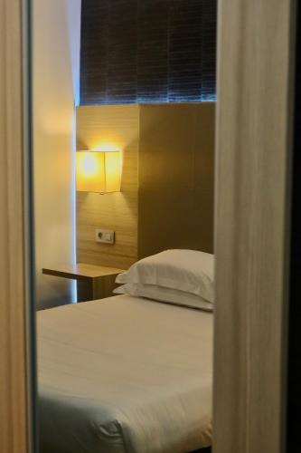 L'Ile-Rousse Hotel | Hôtel L'Escale Coté Port