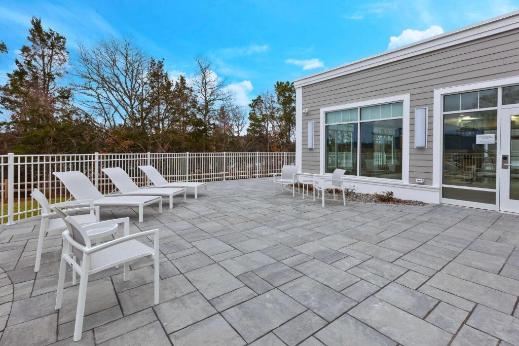 Buzzards Bay Hotel | Hampton Inn Cape Cod Canal