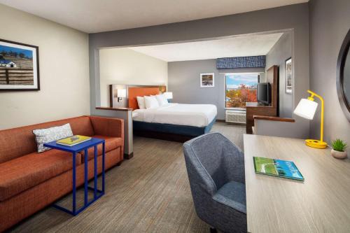 Beaumont Residential Hotel | Hampton Inn Lexington South-Keeneland Airport