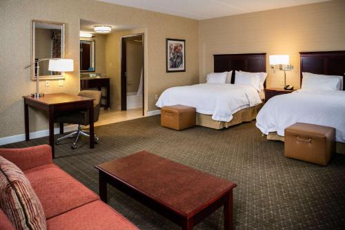 Rossford Hotel | Hampton Inn & Suites Toledo-Perrysburg
