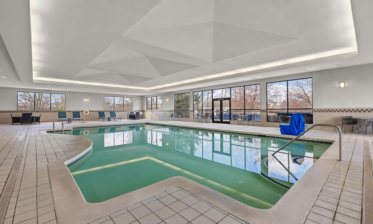 Maumee Hotel | Hampton Inn Toledo-South/Maumee