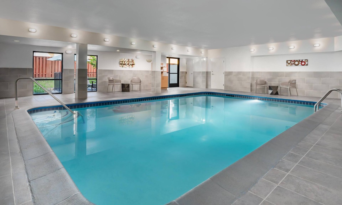 Tracy Hotel | Hampton Inn Tracy