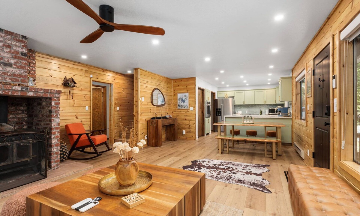 Sierra Cedars Cabin | Happy Pines- Remodeled Family Cabin