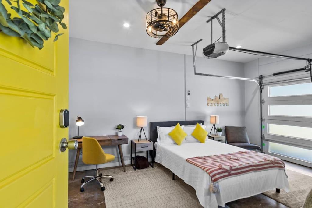 Downtown Apartment | Hargett Garage Studio
