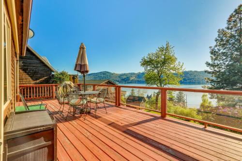 Harrison House | Harrison Home w/Grill & Lake Views: Walk to Town!