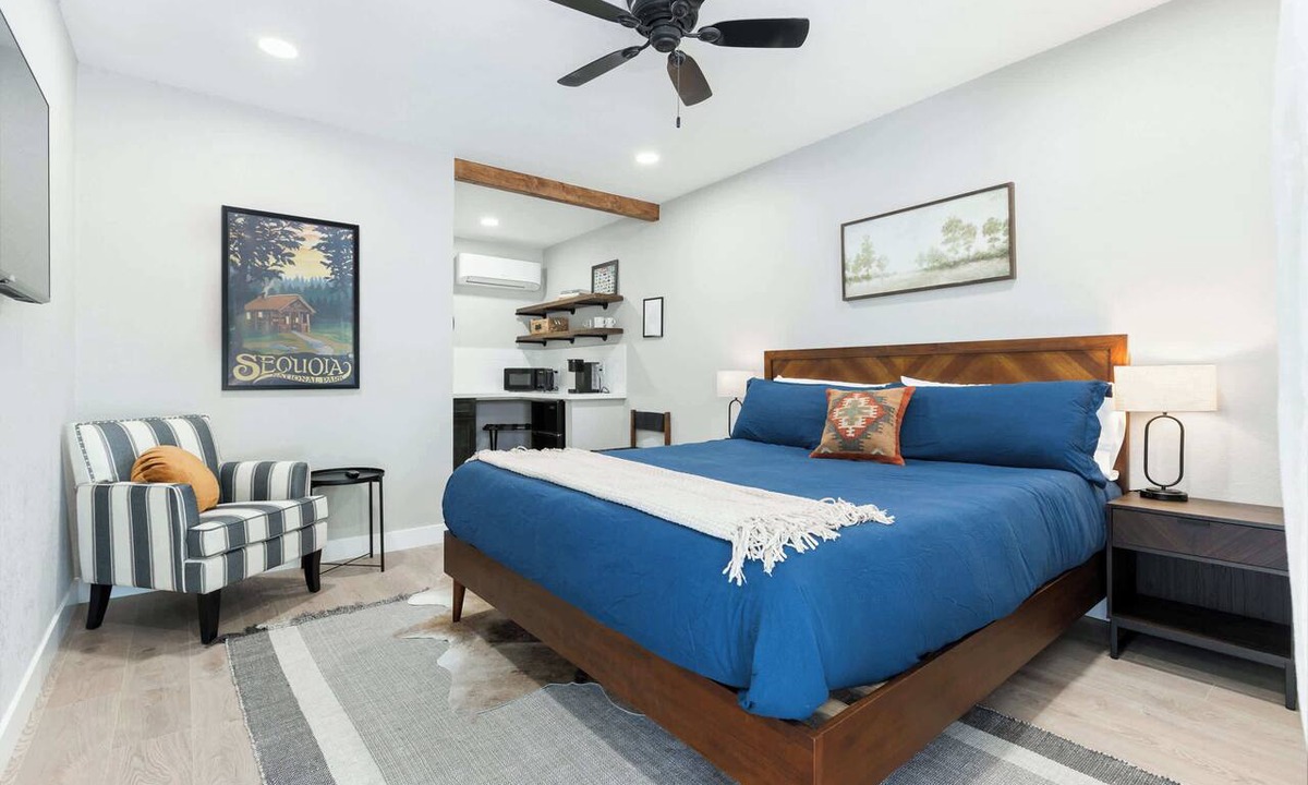 Three Rivers Hotel | Heather RM4 Sequoia Motel AC, WiFi, Pool