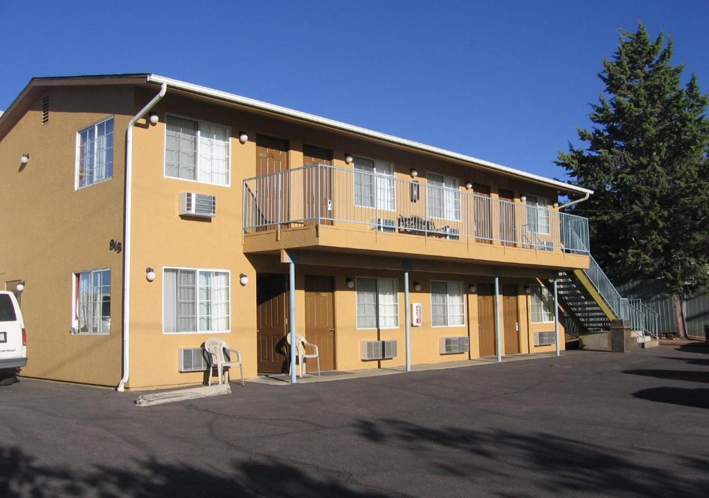 Prescott Hotel | Heritage House Motel