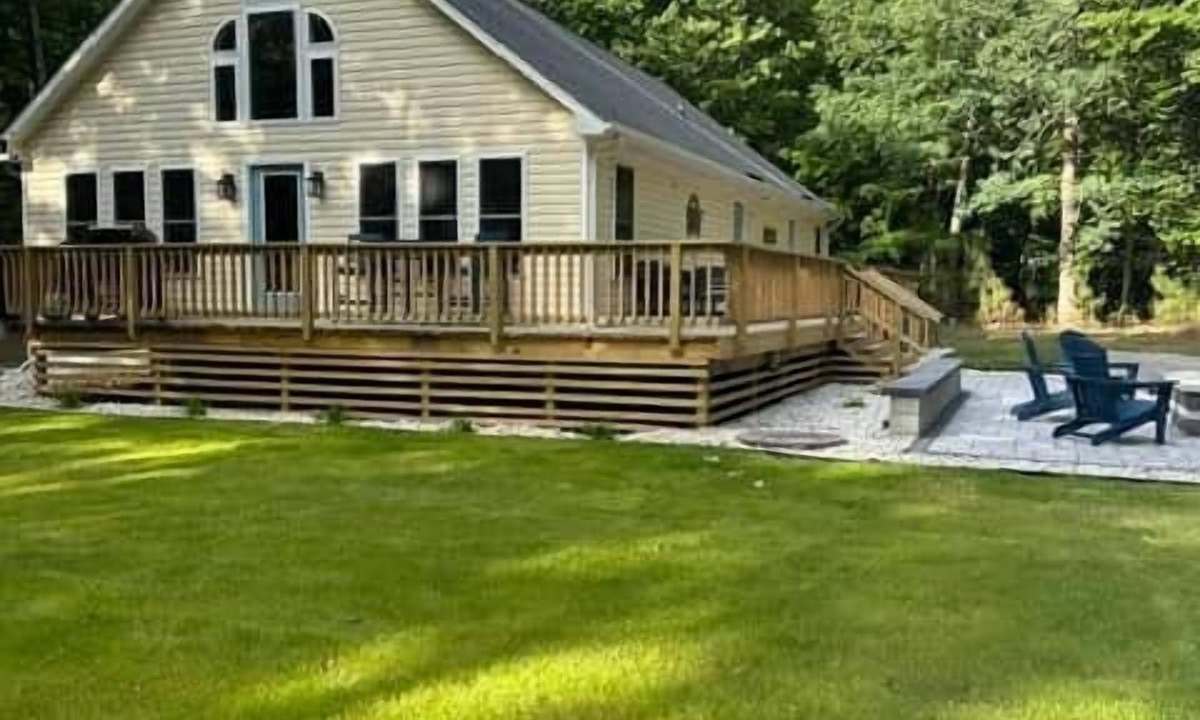 Reedville House | Heron Hideaway Waterfront Cottage