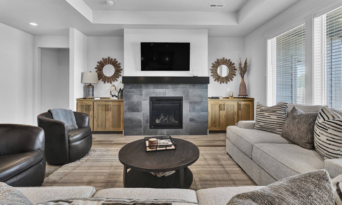Nampa House | Heron House Near Lake and Golf