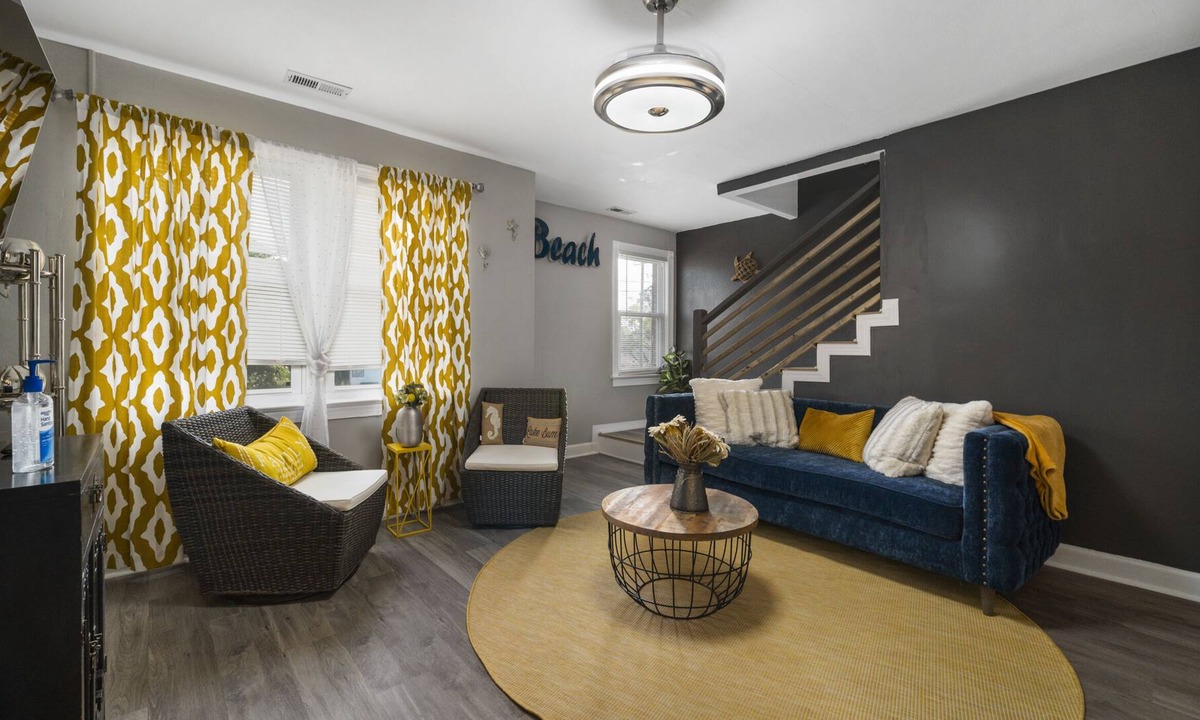Willoughby Spit Apartment | HideAway at the Bay