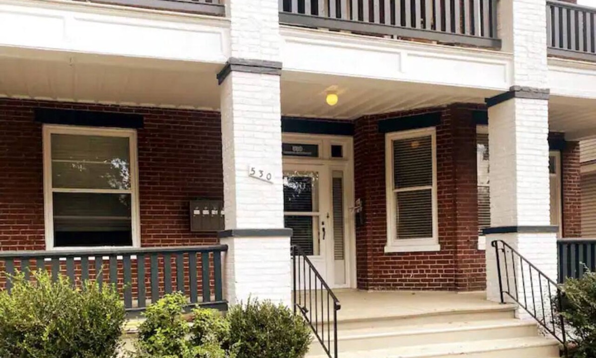 Old Southwest Apartment | Highland Park Place: Historic Two Bedroom Apt!