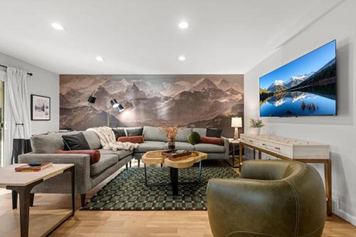 Castlewood House | Highline Haus in Centennial, CO