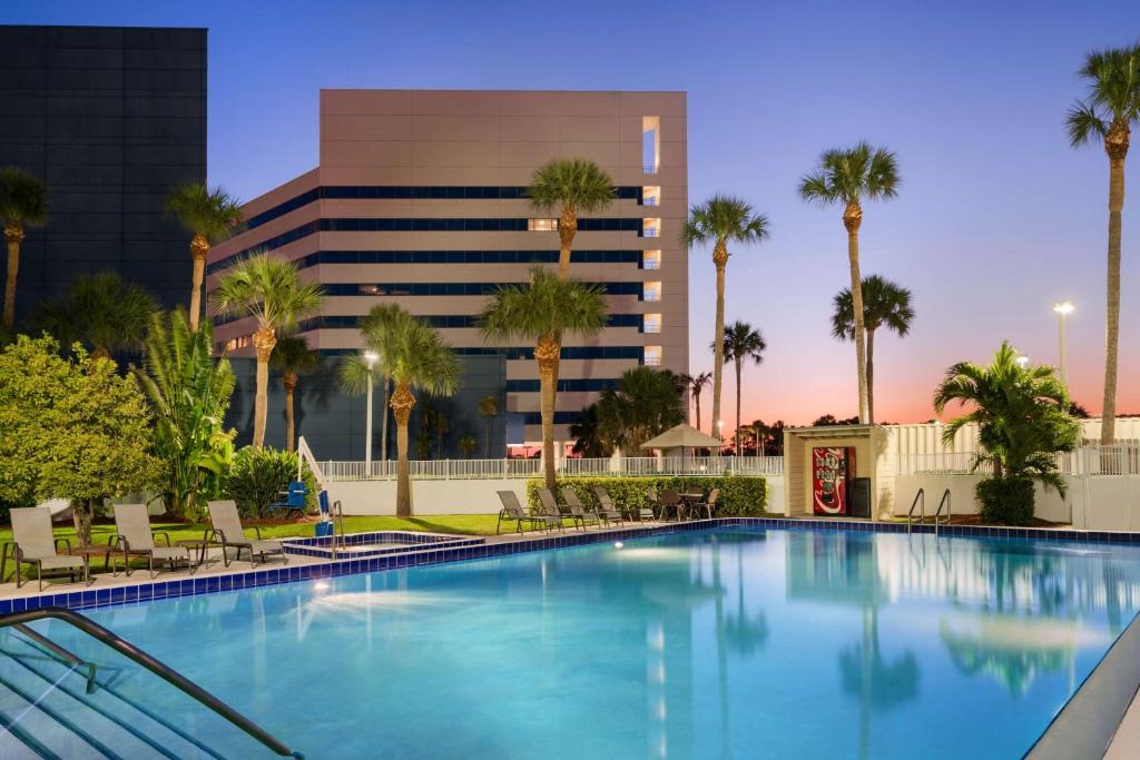 Melbourne Hotel | Hilton Melbourne, FL