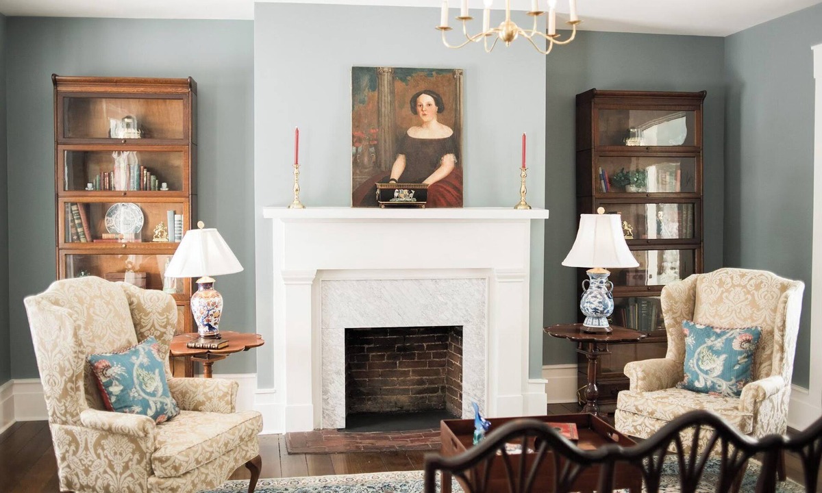 Millersburg House | Historical 1812 Home featuring a Chef's Kitchen, Laundry, and AC