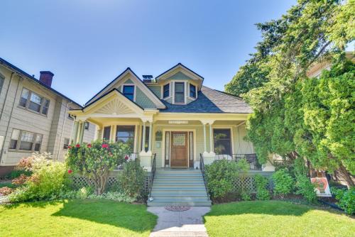 Irvington House | Historical Portland Home < 2 Mi to Downtown!