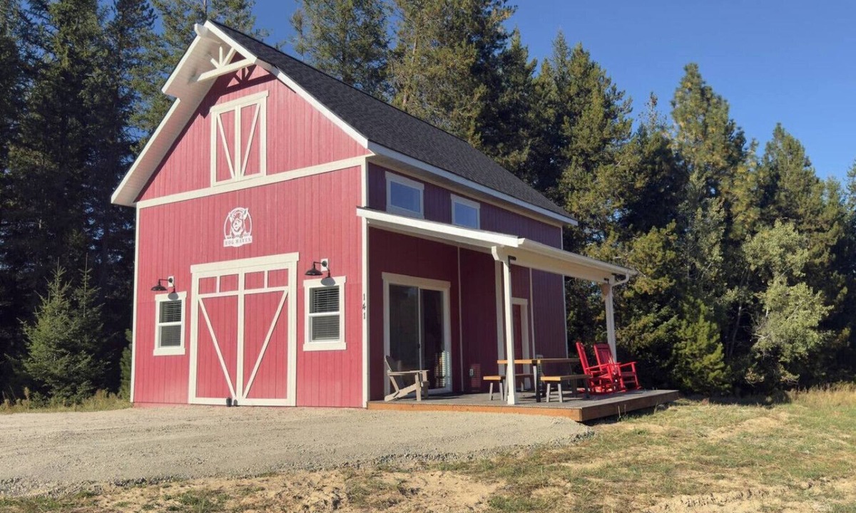 Sagle House | Hog Haven - a North Idaho Getaway
