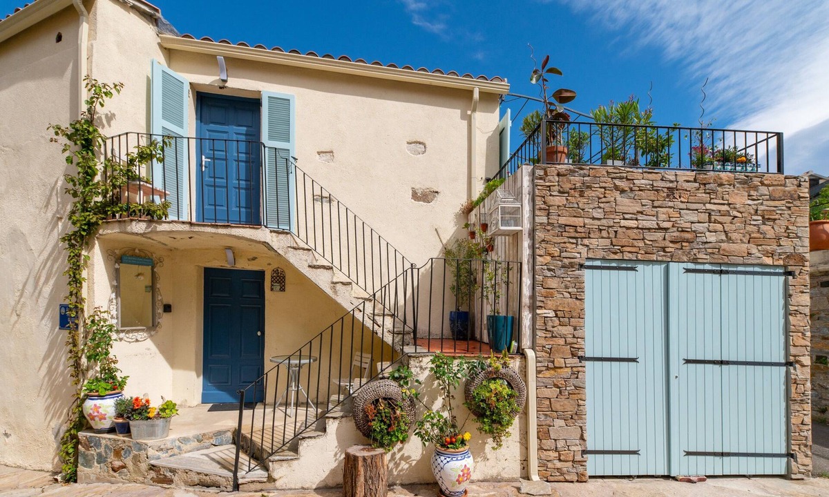 Poggio-dʼOletta House | Holiday Home 'U Casa Turchina' with Sea View, Private Terrace and Wi-Fi