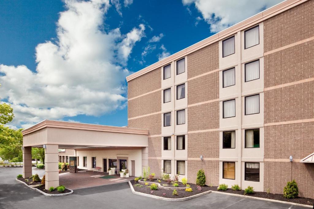 Auburn Hotel | Holiday Inn Auburn-Finger Lakes Region by IHG