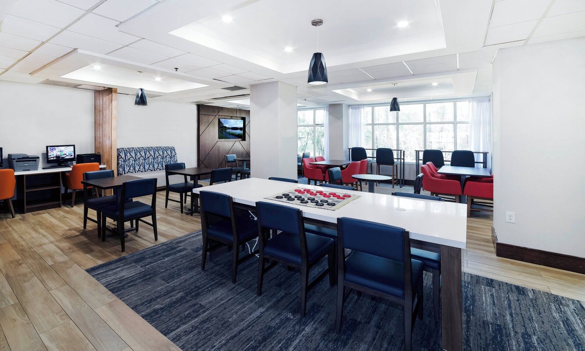Walterboro Hotel | Holiday Inn Exp Walterboro by IHG
