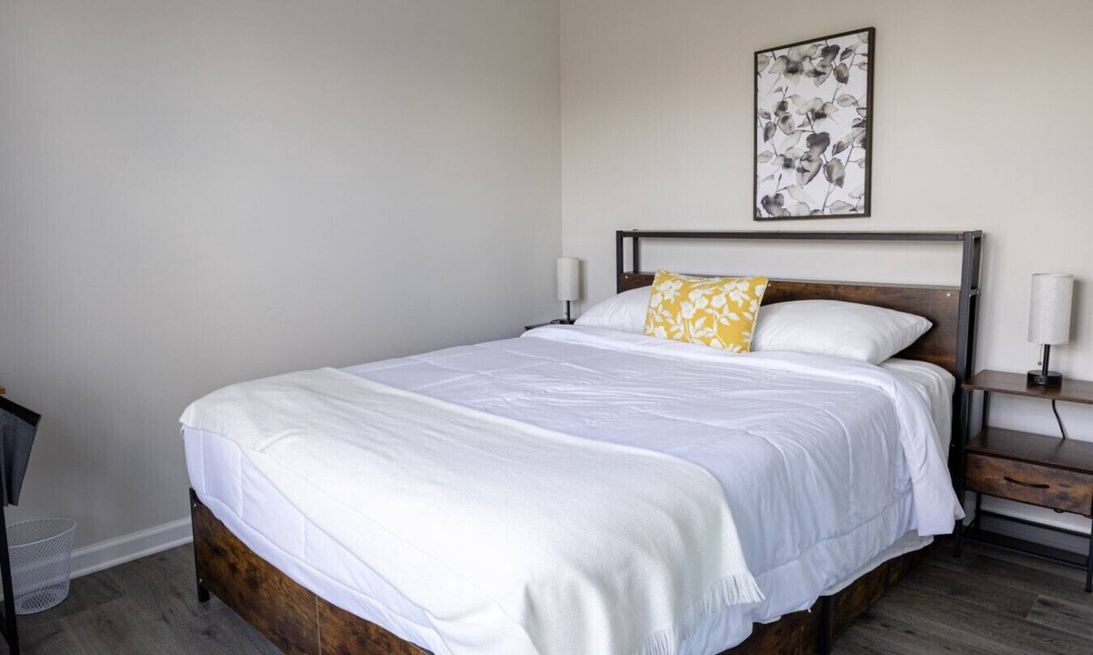 Oxford House | Holistic Campus Rental, LLC - Two Bedrooms Stay in Shared Home with Shared Kitchen