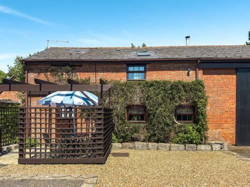 Poole House | Holly Lodge - Uk36321