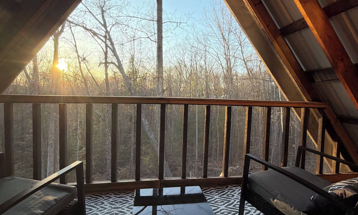 Wellington Cabin | Home Away From Home Escape at Cave Run Lake