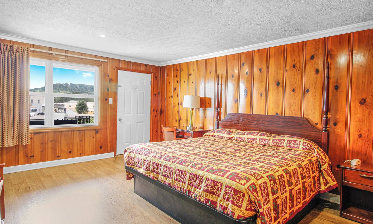 Horse Cave Hotel | Horse Cave Motel