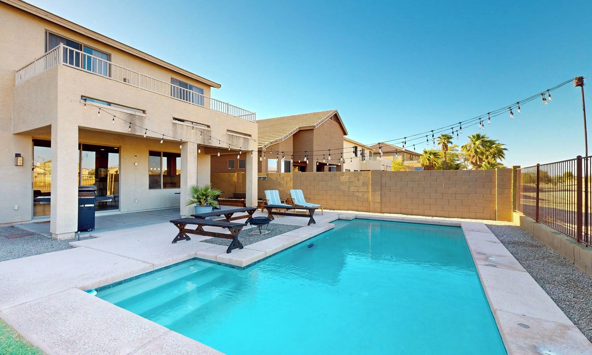 Laveen Village House | Hot Tub & Game Room: Poolside Paradise in Phoenix!