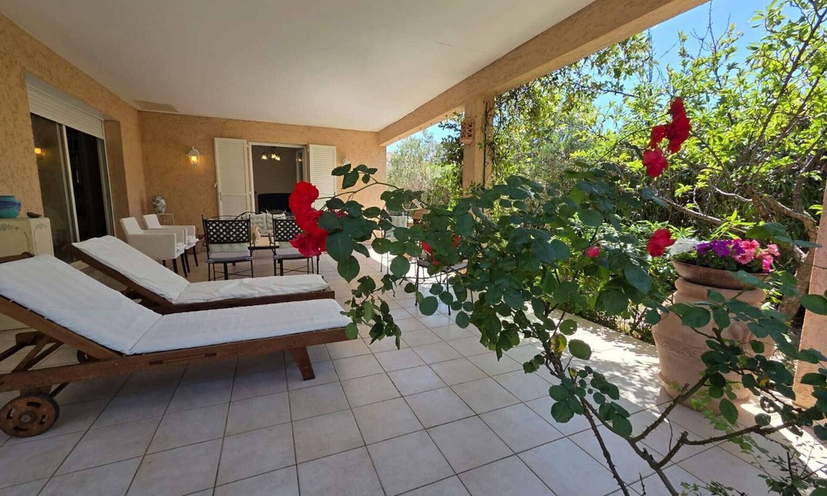 Marine de Saint Ambroggio House | House with parking - 6 guests