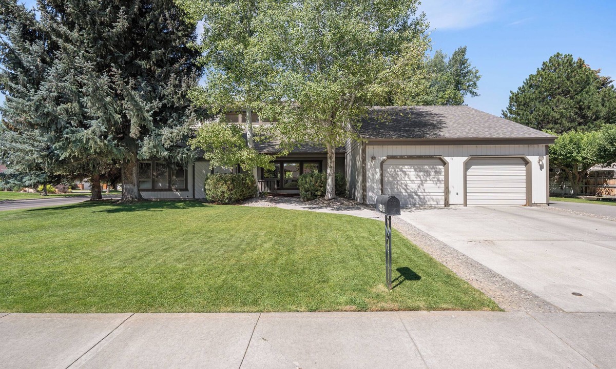 Idaho Falls Apartment | Idaho Comfy Suite. Walk to Mall, Parks & Hospitals