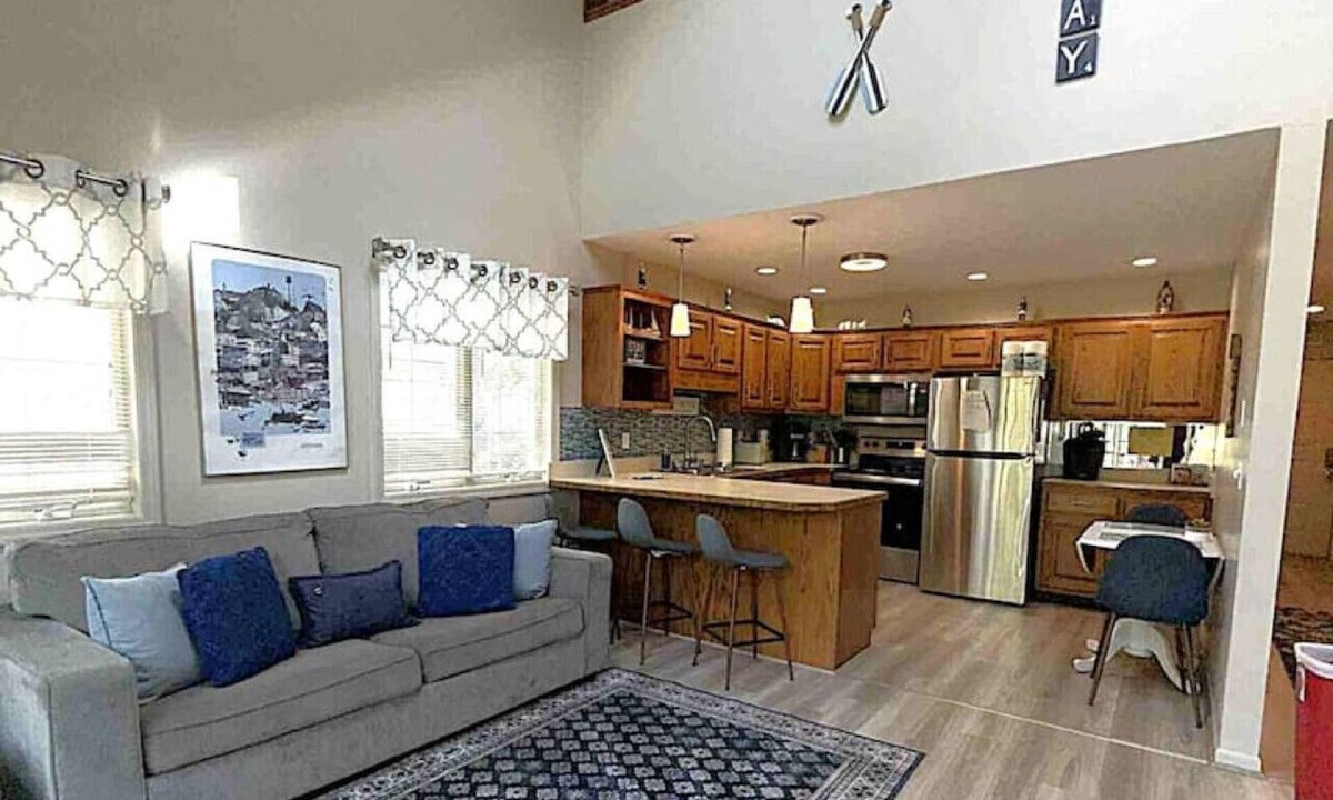 Kelleys Island Condo | Island Away - 3 bedrooms/2 bathrooms